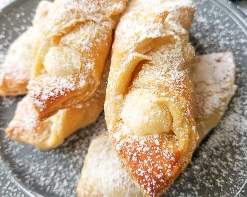 Quesitos (Cream Cheese Puff Pastry) - Mexican Appetizers and More!