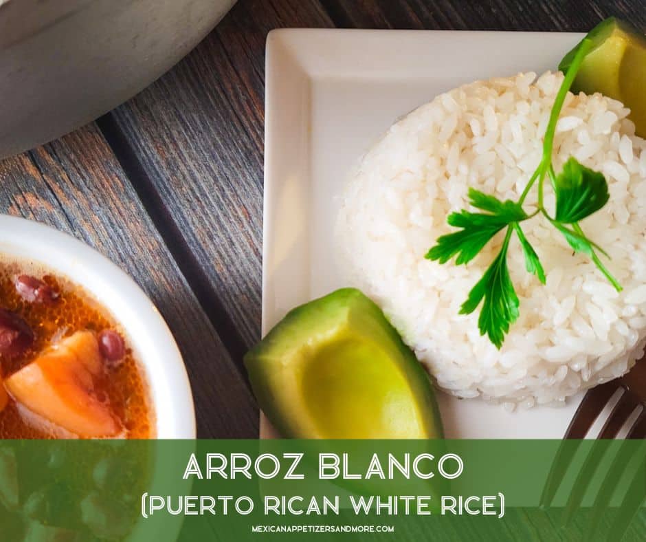 How to make Puerto Rican white rice - FoodieZoolee