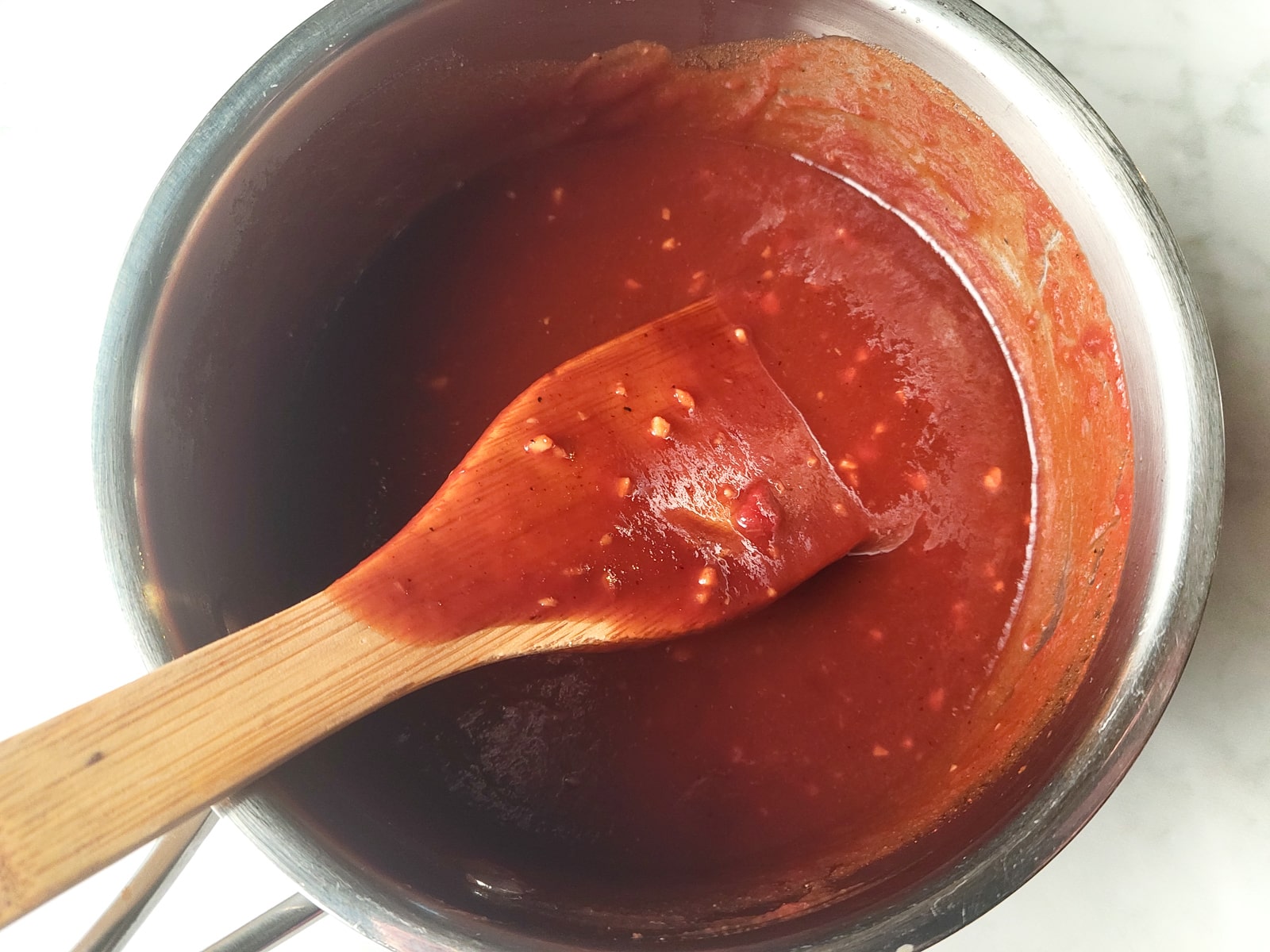 The barbecue sauce coming along, cooking.
