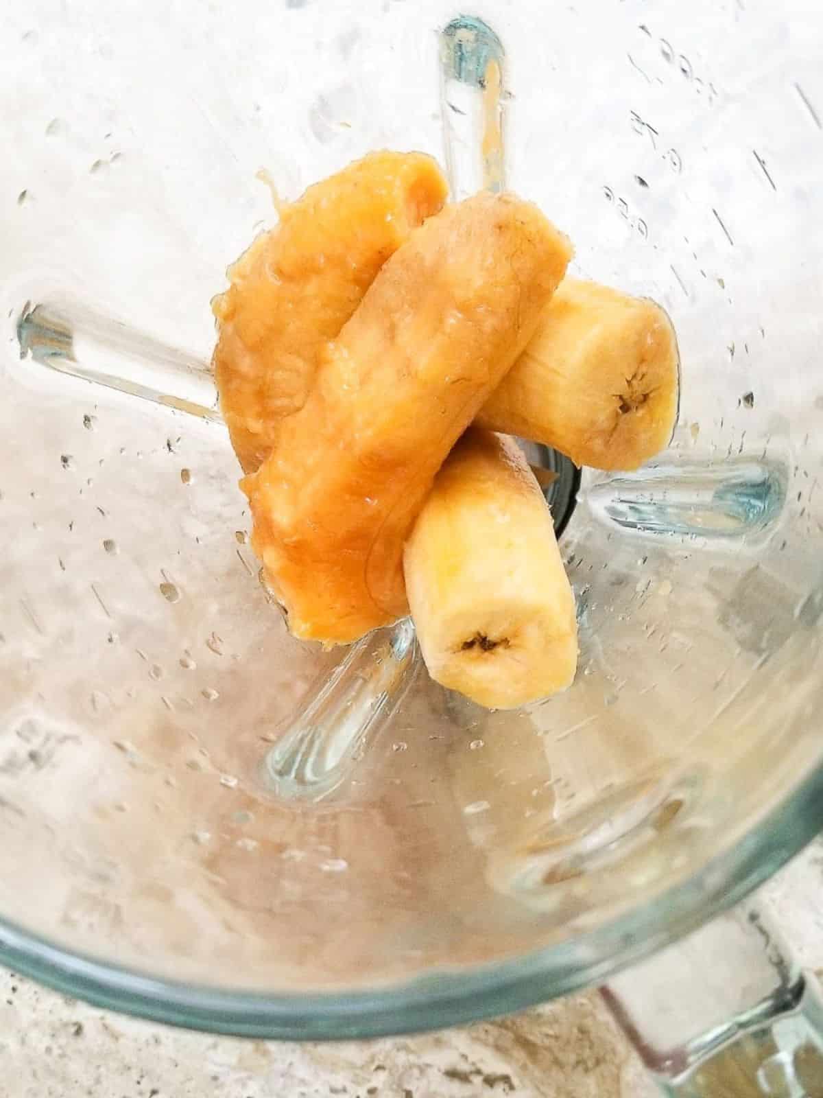 Ripe plantains in a blender.